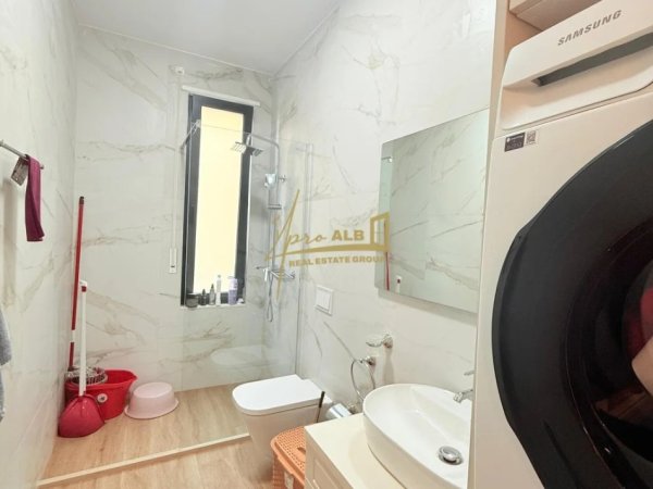 Tirane, jepet me qera apartament 2+1+Ballkon Kati 3, 102 m² 900 € (Porcelan, Rezidenca Erli)