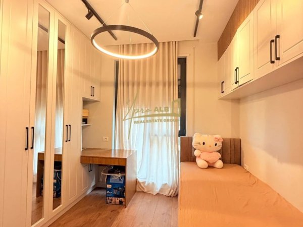 Tirane, jepet me qera apartament 2+1+Ballkon Kati 3, 102 m² 900 € (Porcelan, Rezidenca Erli)