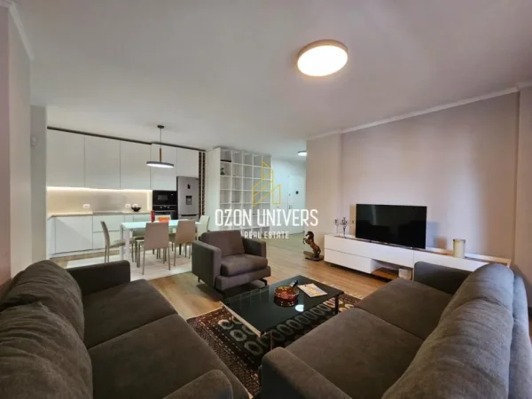 Tirane, shitet apartament 2+1+Ballkon Kati 10, 119 m² 320.000 € (Rruga Sami Frasheri,Liqeni i Tiranes)