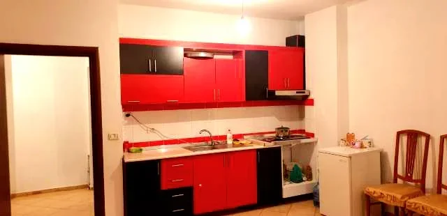 Tirane, shitet apartament 1+1+Aneks+Ballkon Kati 3, 74 m² 112.000 € (rruga 5 maji)