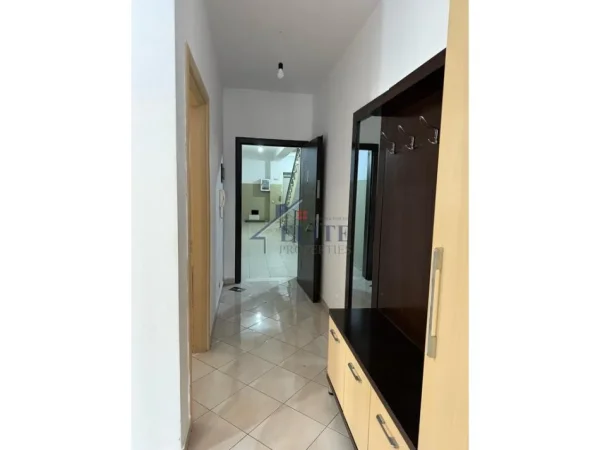 Tirane, shitet apartament 2+1+Ballkon Kati 4, 119 m² 137.000 € (Yzberisht)