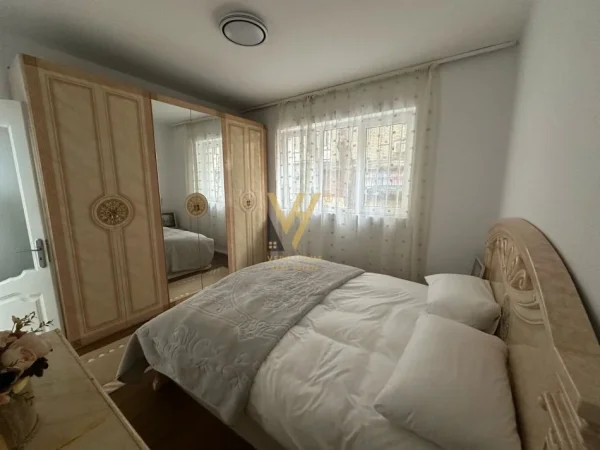 Tirane, shitet apartament 3+1+Ballkon Kati 1, 106 m² 175.000 € (BRRYLI)