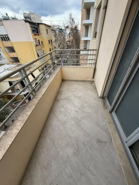 shitet 2+1+Ballkon Kati 4, 116 m² 173.000 € (Rruga Mujo Ulqinaku)