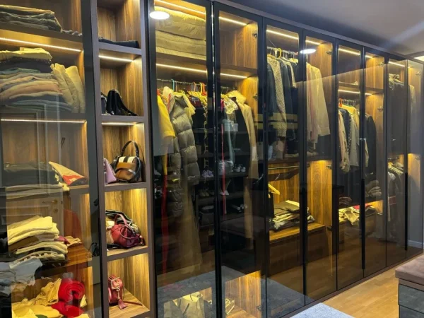 Tirane, shitet apartament 3+1+Ballkon Kati 1, 171 m² 390.000 €