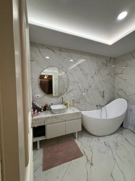 Tirane, shitet apartament 3+1+Ballkon Kati 1, 171 m² 390.000 €