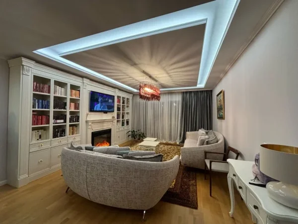 Tirane, shitet apartament 3+1+Ballkon Kati 1, 171 m² 390.000 €