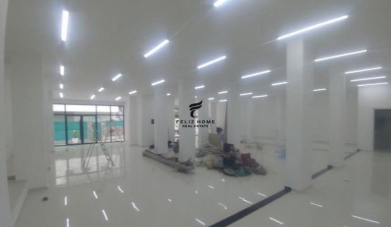 Tirane, jepet me qera ambjent biznesi Kati 0, 250 m² 2.300 € (5 MAJI)