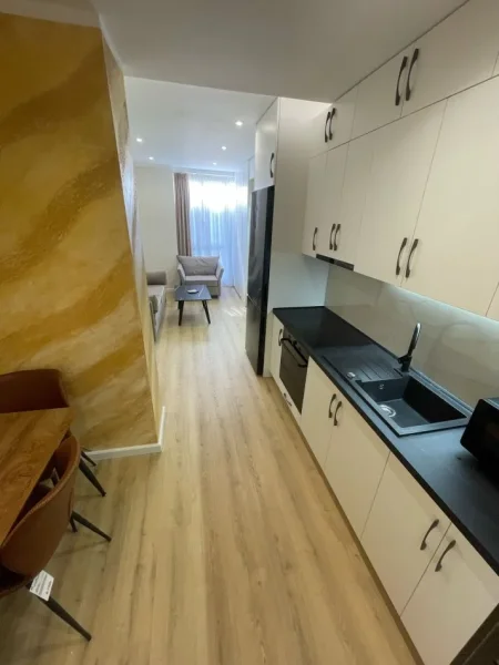 Tirane, shitet apartament 1+1 Kati 3, 65 m² 550EURO (Bulevardi i Ri)