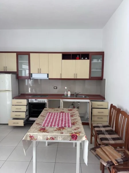Tirane, jepet me qera shtepi 2+1 Kati 1, 100 m² 400 € (Astir)