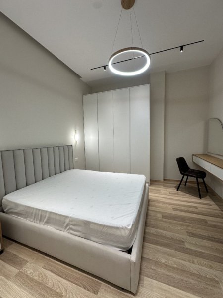 Tirane, jepet me qera apartament 2+1 Kati 0, 80 m² 600 € (rruga Don Bosko)