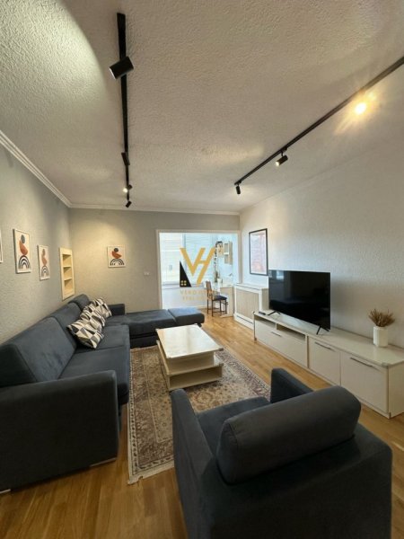 Tirane, jepet me qera apartament 2+1+Ballkon Kati 9, 76 m² 750 € (RRUGA E KOSOVAREVE)