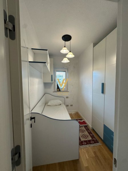 Tirane, jepet me qera apartament 2+1+Ballkon Kati 9, 76 m² 750 € (RRUGA E KOSOVAREVE)
