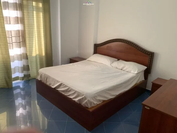 Tirane, jepet me qera apartament 1+1+Ballkon Kati 7, 67 m² 400 € (porcelan)