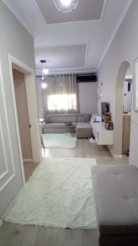 Tirane, shitet apartament 2+1+Ballkon , 78 m² . Cmimi 150.€.Rruga Rrapo Hekali afer me Eleonoren)