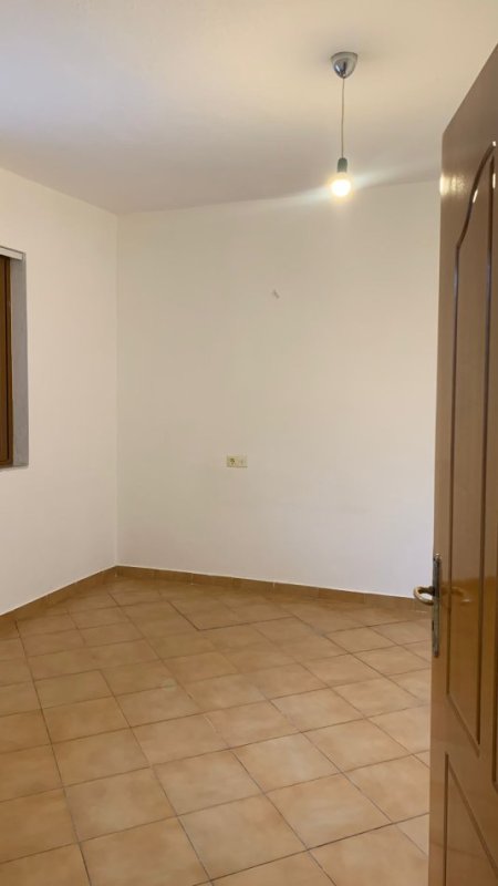 Tirane, jap me qera shtepi 2+1 Kati 1, 70 m² 400 € (Daniel Ndreka)