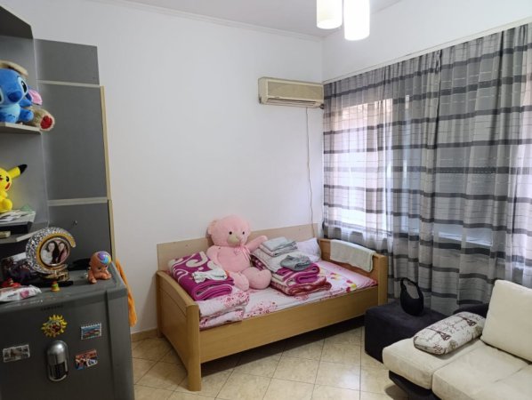 Tirane, jepet me qera garsonier 1+1 Kati 2, 40 m² 350 € 