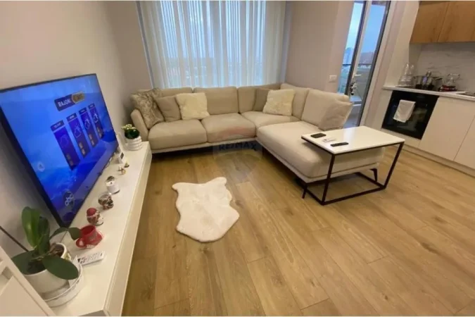 Tirane, jepet me qera apartament 1+1 Kati 4, 54 m² 550 € (JEPET PER QERA AP 1+1 TE RR JORDAN MISJA)