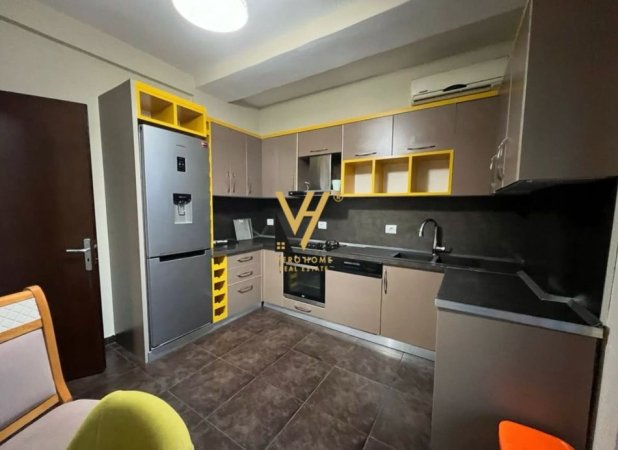 Tirane, jepet me qera Vile 2 Katshe Kati 0, 180 m² 1.350 € (RRUGA JORDAN MISJA)