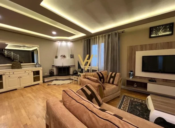 Tirane, jepet me qera Vile 3+1+Ballkon Kati 0, 240 m² 1.350 € (RRUGA JORDAN MISJA)