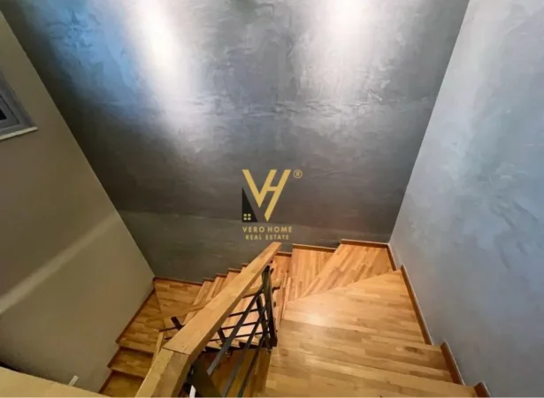 Tirane, jepet me qera Vile 3+1+Ballkon Kati 0, 240 m² 1.350 € (RRUGA JORDAN MISJA)