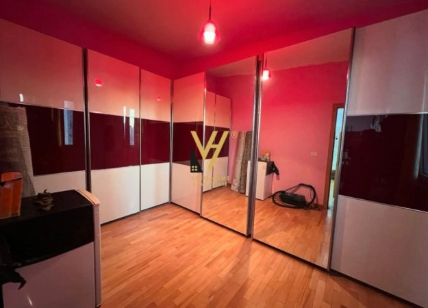 Tirane, jepet me qera Vile 3+1+Ballkon Kati 0, 240 m² 1.350 € (RRUGA JORDAN MISJA)