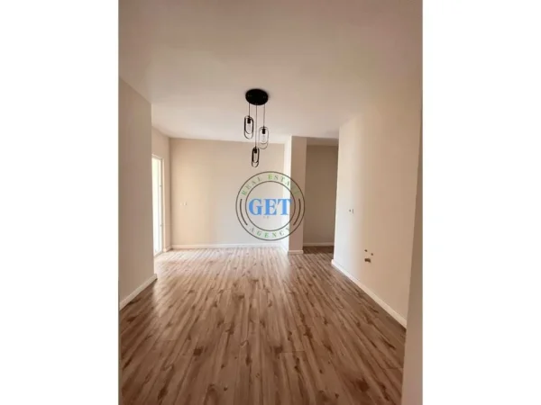 Durres, shitet apartament 1+1+Ballkon Kati 4, 63 m² 75.000 € (Plazh Iliria)
