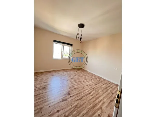 Durres, shitet apartament 1+1+Ballkon Kati 4, 63 m² 75.000 € (Plazh Iliria)