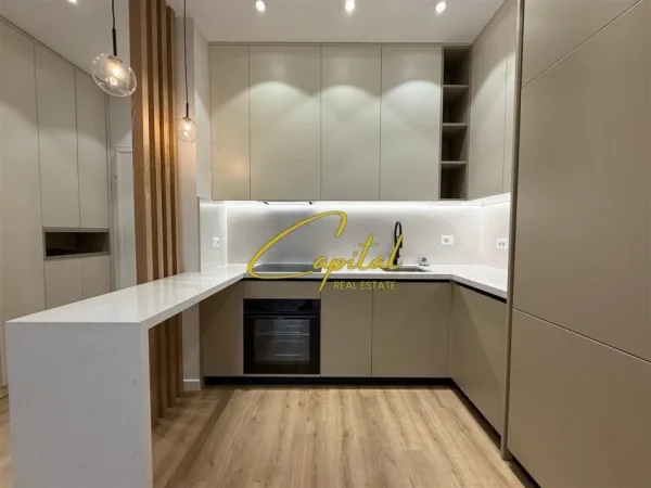 Tirane, jepet me qera apartament 2+1 Kati 5, 120 m² 1.800 € (ALTANA LUXURY RESIDENCE)