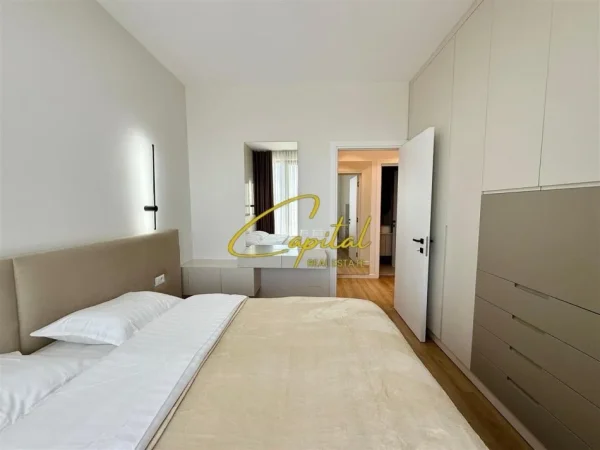 Tirane, jepet me qera apartament 2+1 Kati 5, 120 m² 1.800 € (ALTANA LUXURY RESIDENCE)