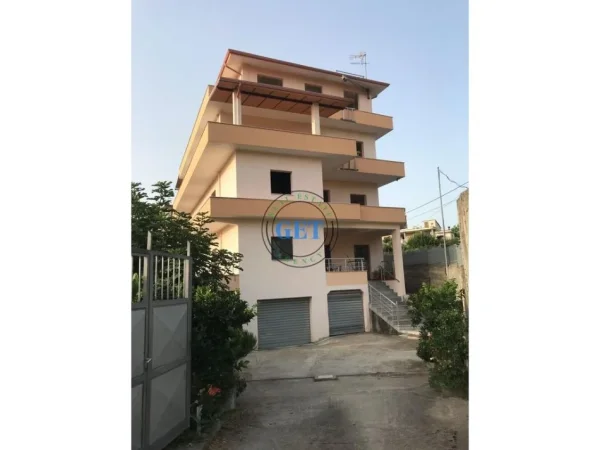Durres, shitet 3 Katshe , 941 m² 