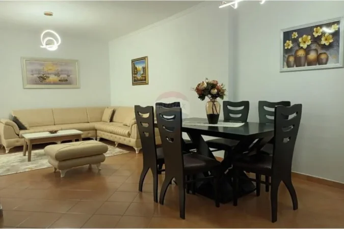 Tirane, jepet me qera apartament 2+1 , 110 m² 750 € (Rruga Tish Dahia)