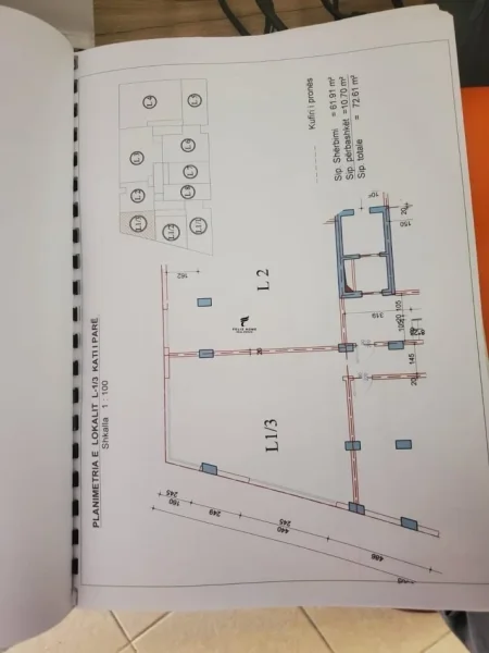 Tirane, jepet me qera zyre Kati 1, 300 m² 2.400 € (KOMUNA E PARISIT)