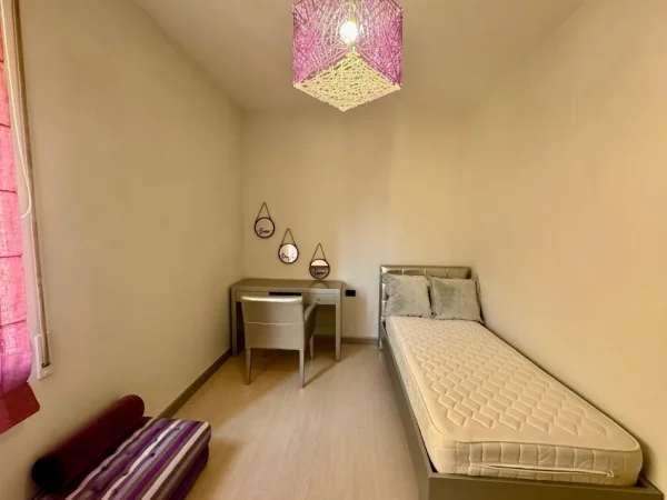 Tirane, jepet me qera apartament 2+1+Aneks+Ballkon , 92 m² 700 € (Kopshti Zoologjik)