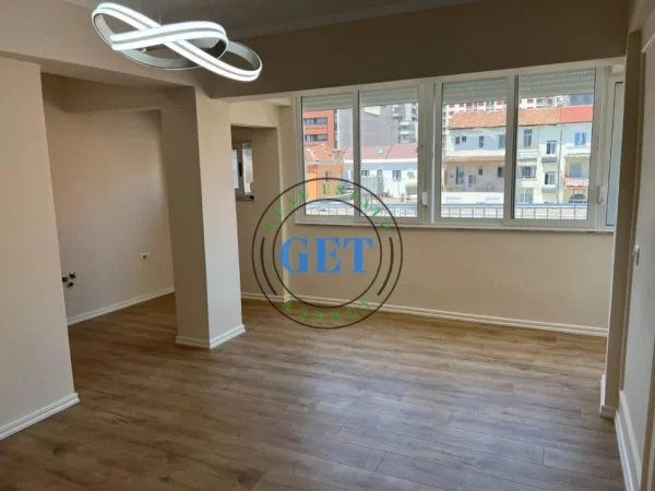 Durres, shitet apartament 2+1 Kati 3, 90 m² 155.000 € (RRUGA E PORTIT ,DURRES)