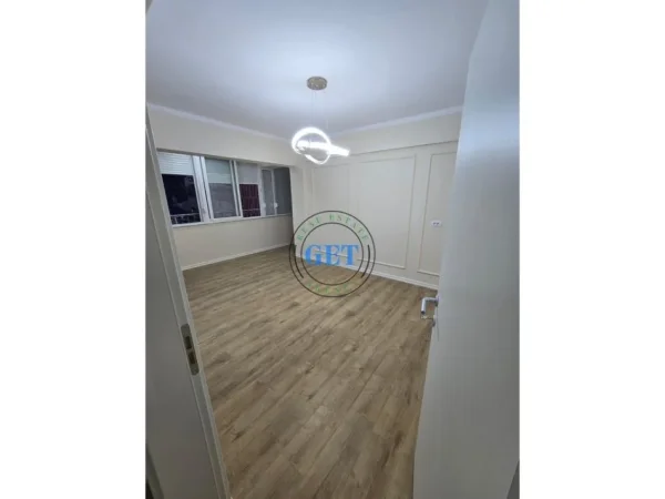 Durres, shitet apartament 2+1 Kati 3, 90 m² 155.000 € (RRUGA E PORTIT ,DURRES)