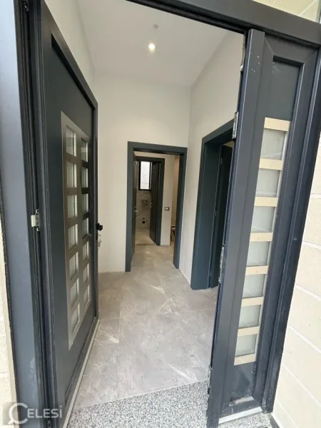 Tirane, jepet me qera Vile 2+1+Ballkon Kati 1, 80 m² 1.100 € (KODRA E DIELLIT)