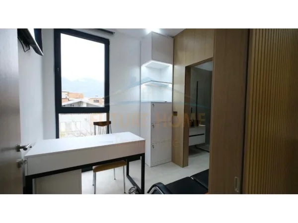 Tirane, shitet ambjent biznesi Kati 2, 106 m² 295.000 € (OXHAKU)