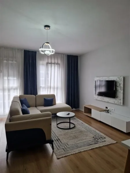Tirane, jepet me qera apartament 1+1 , 600 € (Don Bosko, Rezidenca Trio Towers)
