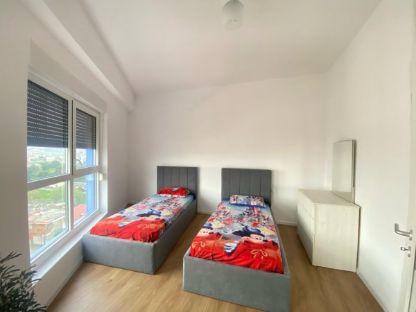 Tirane, jepet me qera apartament 2+1 Kati 7, 65 m² 500 € (ALI DEM)