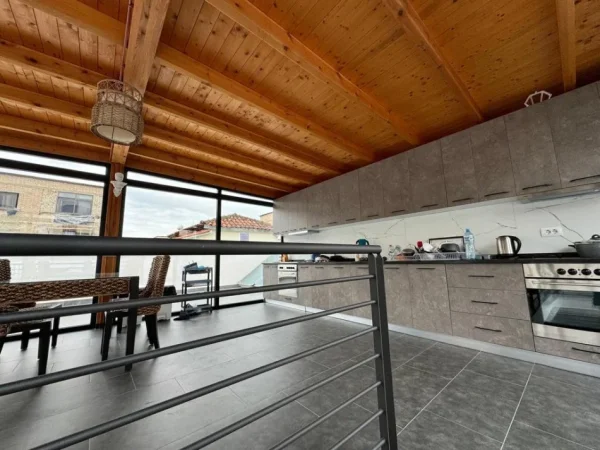 Tirane, shitet Vile , 800.000 € (QSUT, TIRANE)