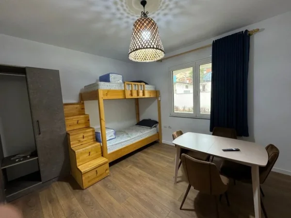 Tirane, shitet Vile , 800.000 € (QSUT, TIRANE)