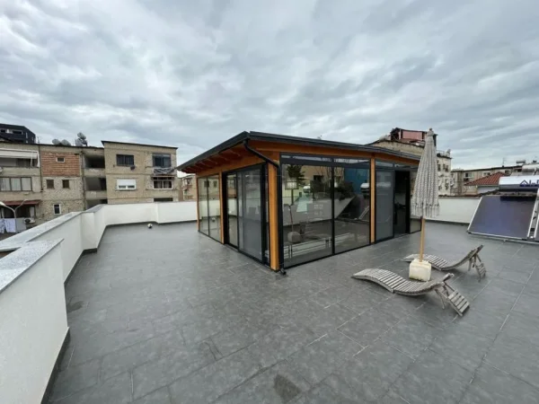 Tirane, shitet Vile , 800.000 € (QSUT, TIRANE)