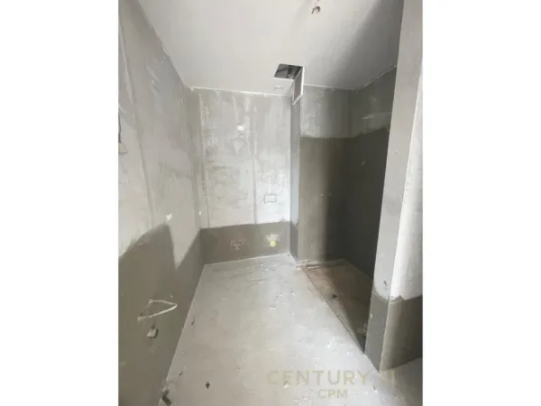 Tirane, jap me qera ZYRE+POST PARKIMI , 200 m² 3.000 € (Lake View Residences, Liqeni i Tiranës)