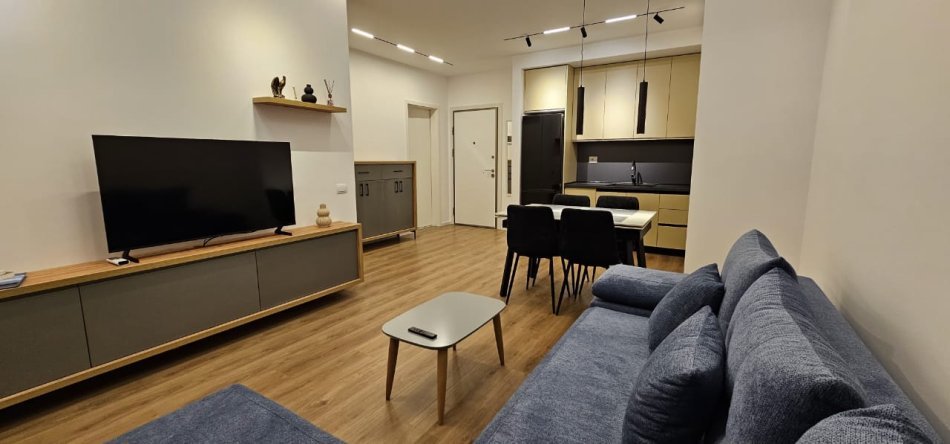 Tirane, jepet me qera apartament 1+1 Kati 6, 60 m² 450 € (Ali Dem, Kompleksi Kaimi)