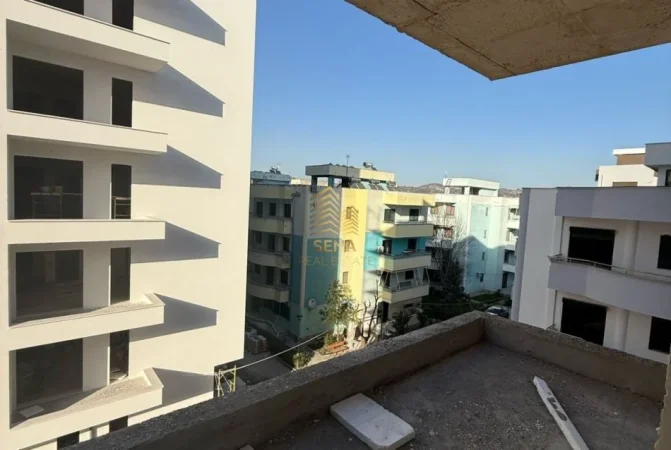 Durres, shitet apartament 2+1 Kati 3, 85 m² 111.000 € (Pishat E Buta Golem)
