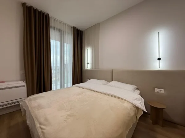 Tirane, jepet me qera apartament 2+1+Ballkon Kati 5, 105 m² (Altana Luxury Residence)