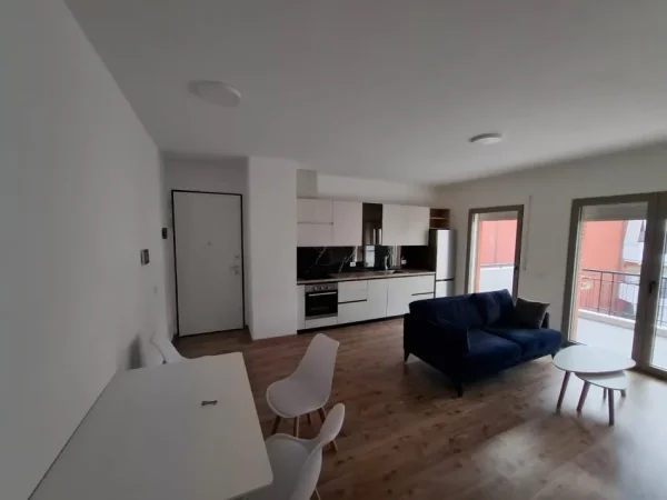 Tirane, jepet me qera apartament 1+1 Kati 6, 65 m² (Kompleksi Delijorgji)