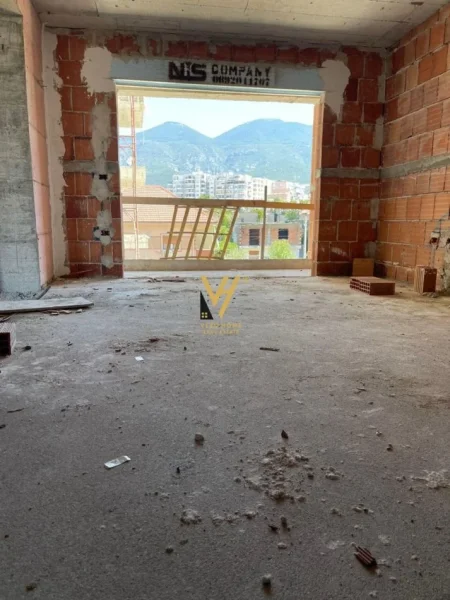 Tirane, shitet apartament 1+1+Ballkon Kati 5, 70 m² 95.300 € (PORCELAN)