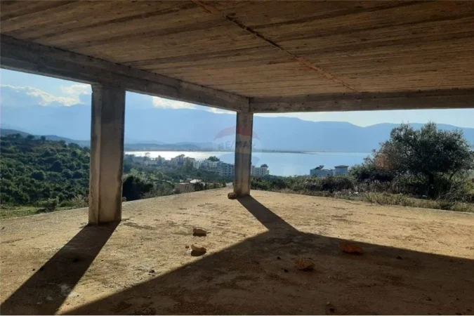 Vlore, shitet truall ne bregdet , 1.000 m² 250.000 € (Radhime)