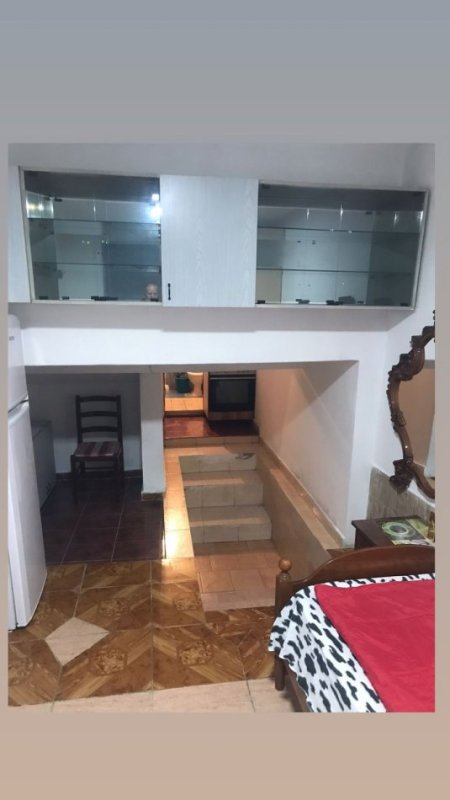 Tirane, jepet me qera garsonier Kati 1, 180 € (Rruga Dritan Hoxha)